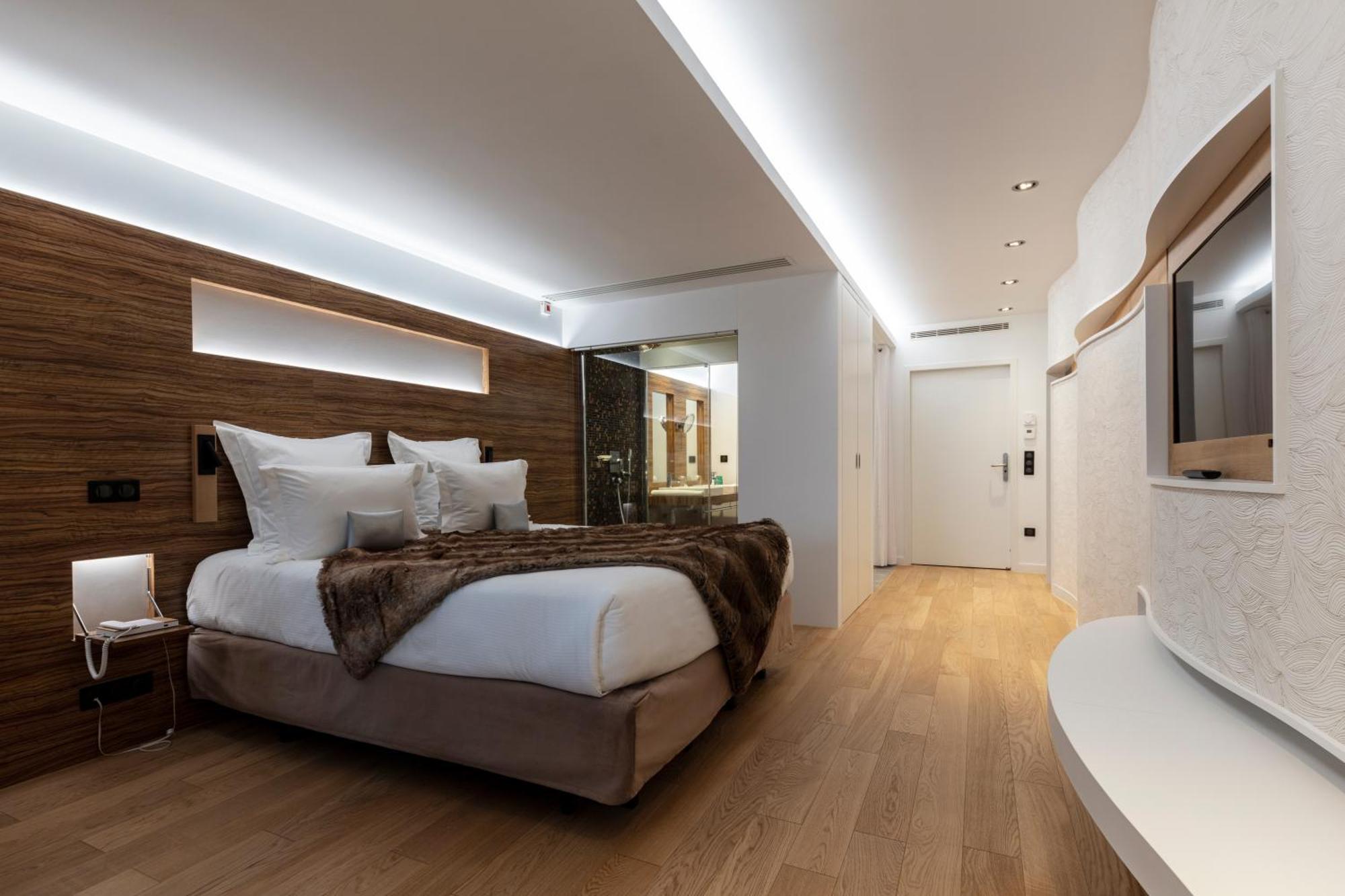 Hotel & Restaurant Origines Par Adrien Descouls - Teritoria Le Broc  Room photo